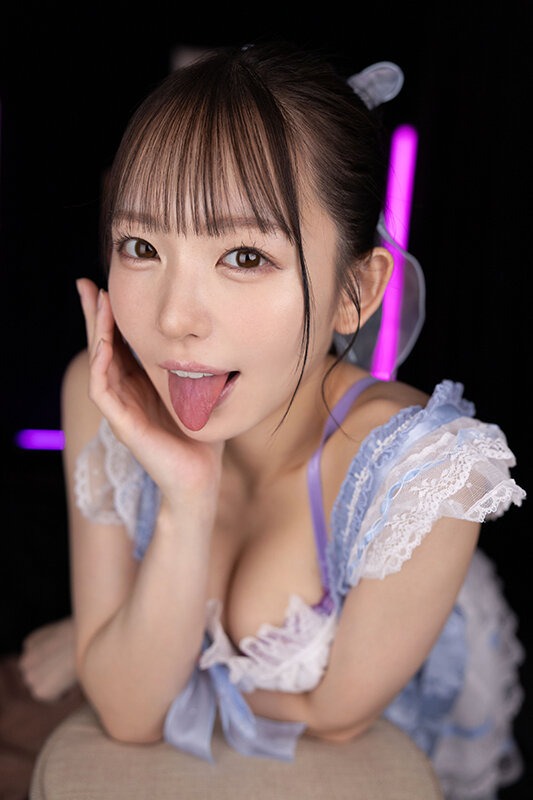 【VR】これぞ8K!顔面特化アングルVR ~射精特化!彼女がこっそりピンサロ体験入店!興奮したボクはもう精子が止まらない連続射精フェラチオでイカされまくり…~ 西元めいさ 画像3