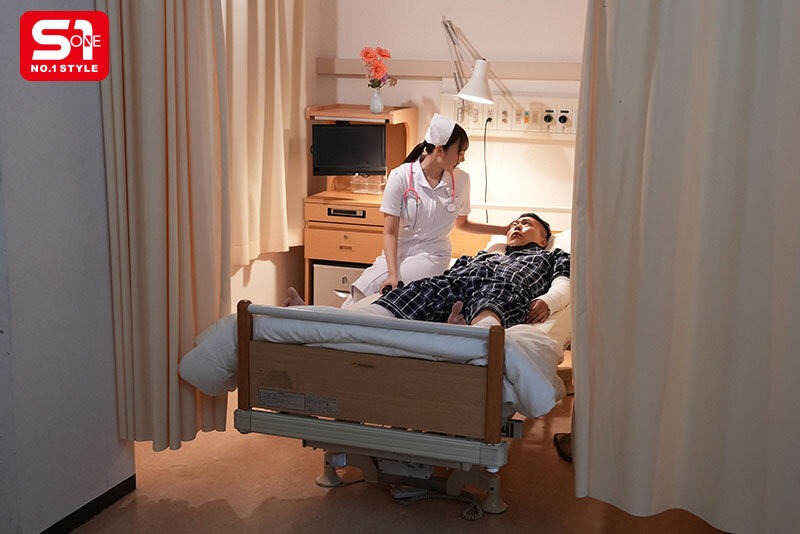 柔らかくて弾力ある美しすぎるオッパイで甘えさせてヌイてくれる 異常に患者思いなパイズリナース 小日向みゆう 画像2